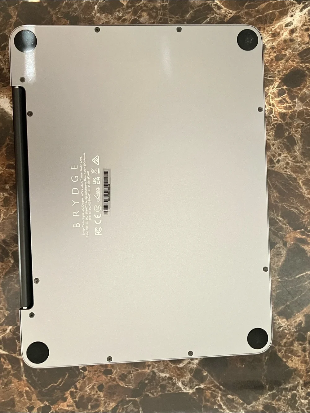 Brydge Air MAX+ Wireless Keyboard Case with Trackpad for iPad Air 11